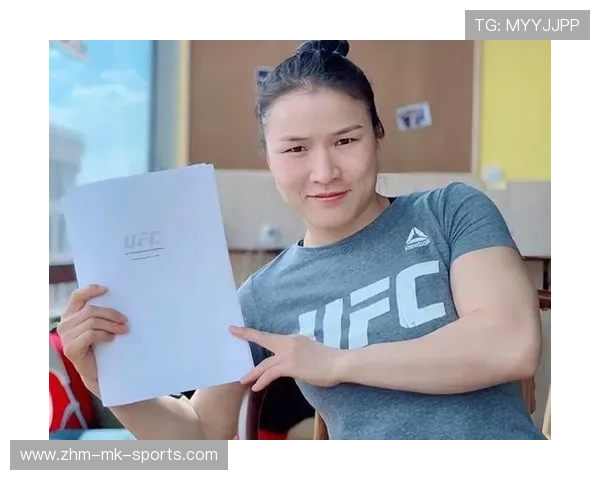 女子格斗：张伟丽让世界看见中国女性，世界格斗女王张伟丽徒手撩到壮汉